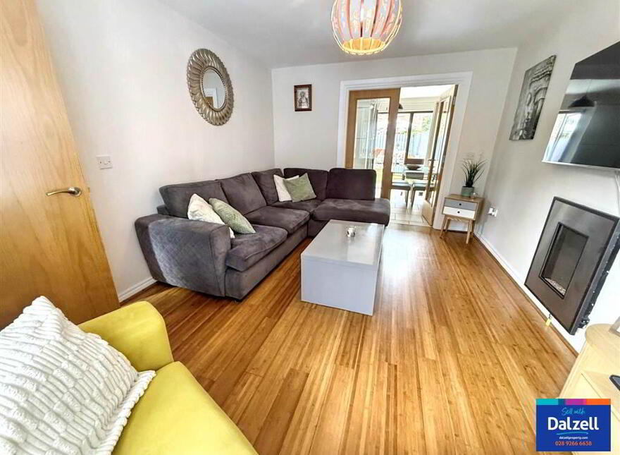 52 Redwood Grove, Dunmurry, Belfast, BT17 9RN