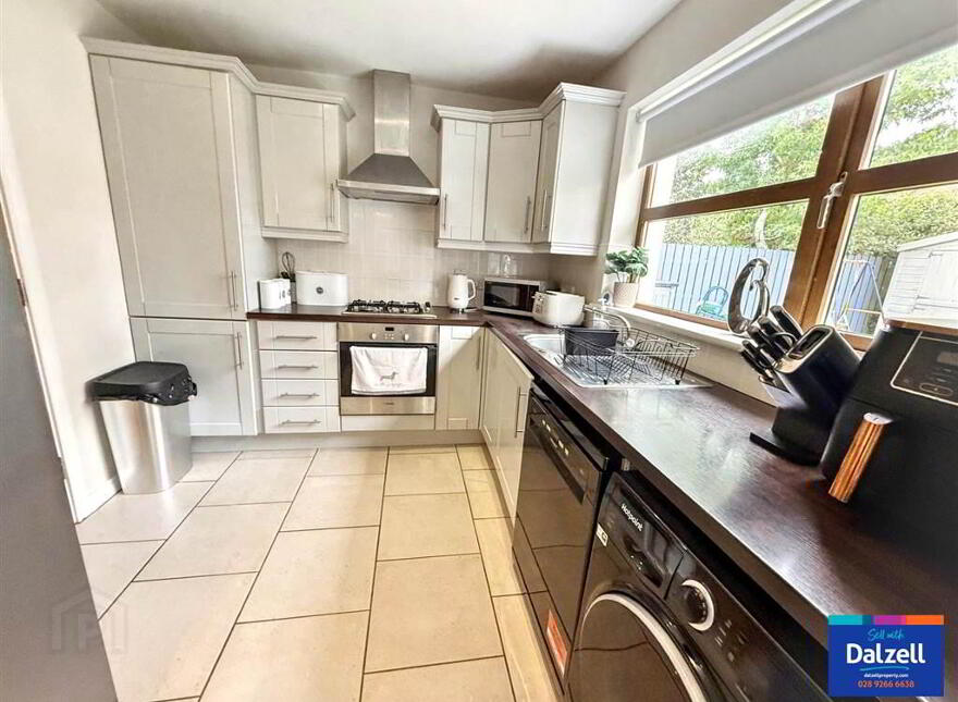52 Redwood Grove, Dunmurry, Belfast, BT17 9RN