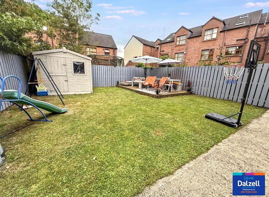 52 Redwood Grove, Dunmurry, Belfast, BT17 9RN