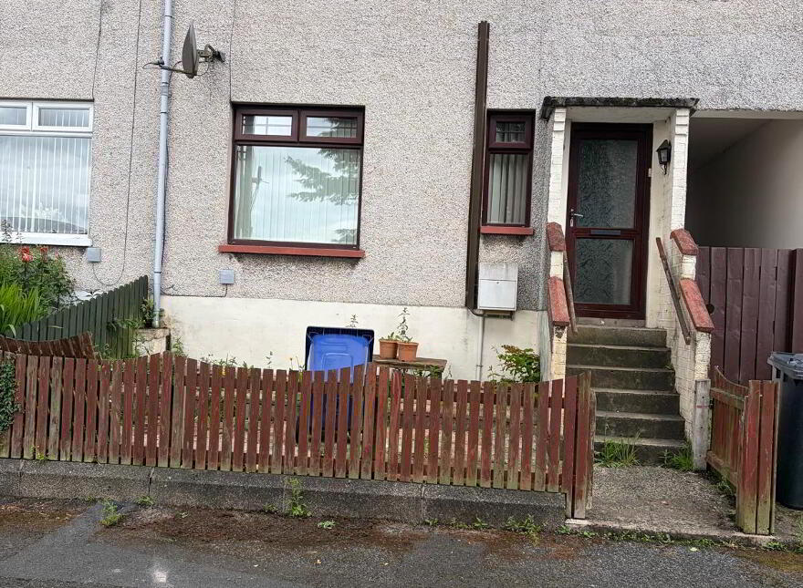 13 Castle Place, Coleraine, BT51 3DJ photo