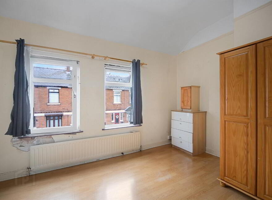 35 Iveagh Parade, Belfast, BT12 6AZ