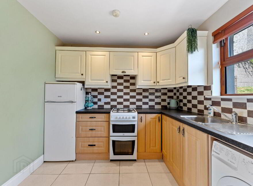 8 Inniscarra Road, Fairhill, T23H9F3