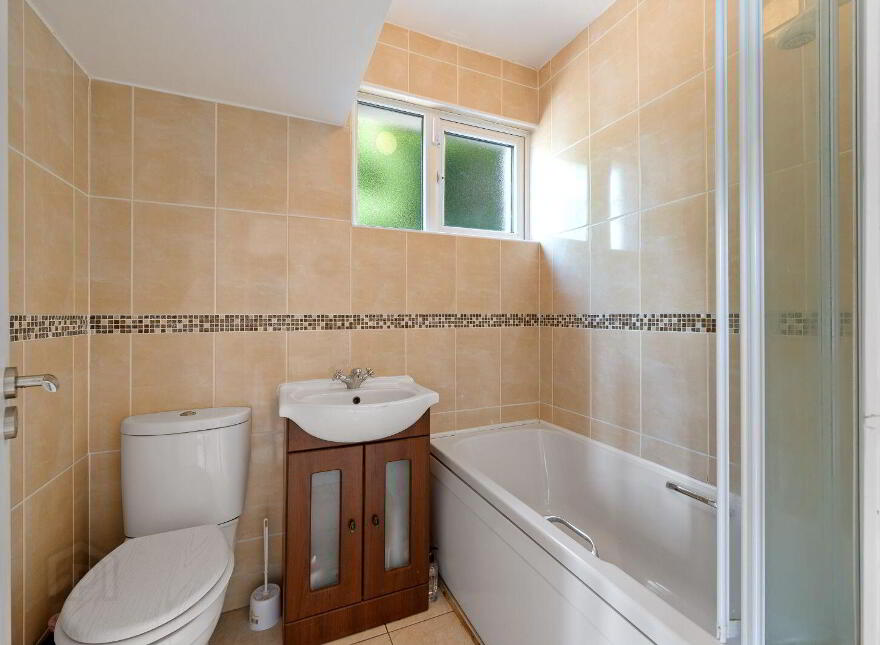 8 Inniscarra Road, Fairhill, T23H9F3