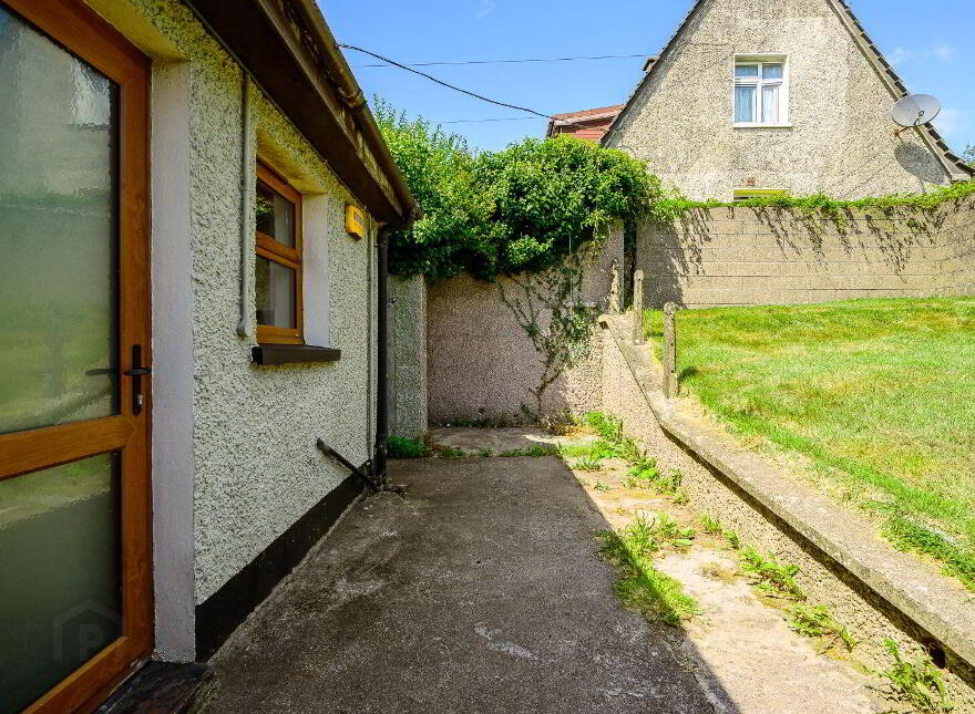 8 Inniscarra Road, Fairhill, T23H9F3