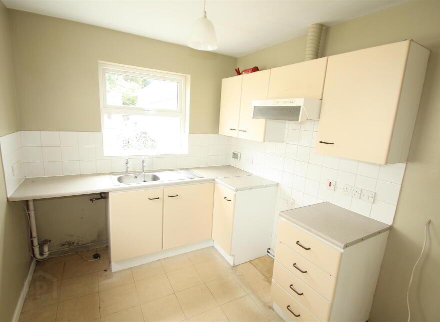 39 Belfast Road, Ballynahinch, BT24 8DZ