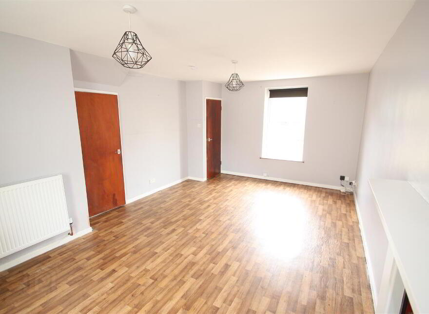 39 Belfast Road, Ballynahinch, BT24 8DZ