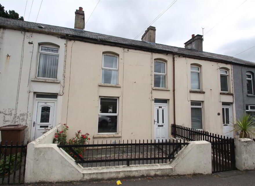 39 Belfast Road, Ballynahinch, BT24 8DZ