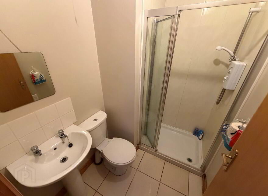 Flat 1, 95 University Avenue, Belfast, BT7 1GX