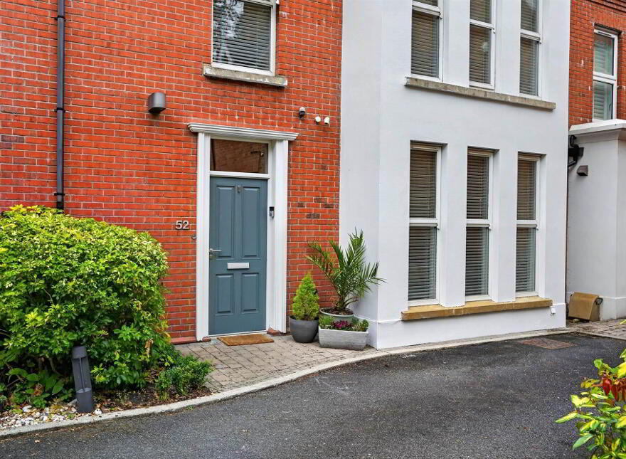 52 Castlehill Road, Belfast, BT4 3GP