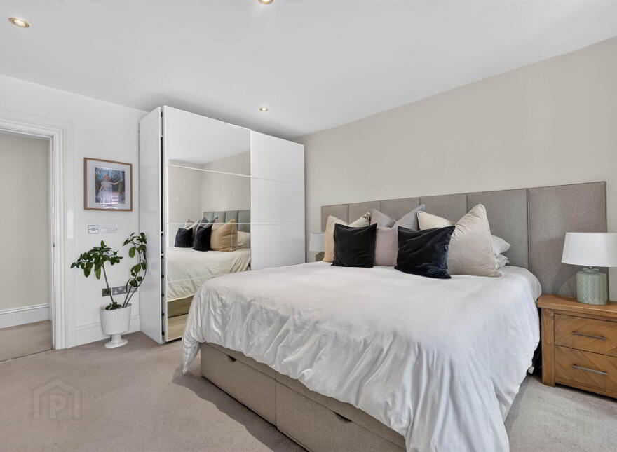 52 Castlehill Road, Belfast, BT4 3GP