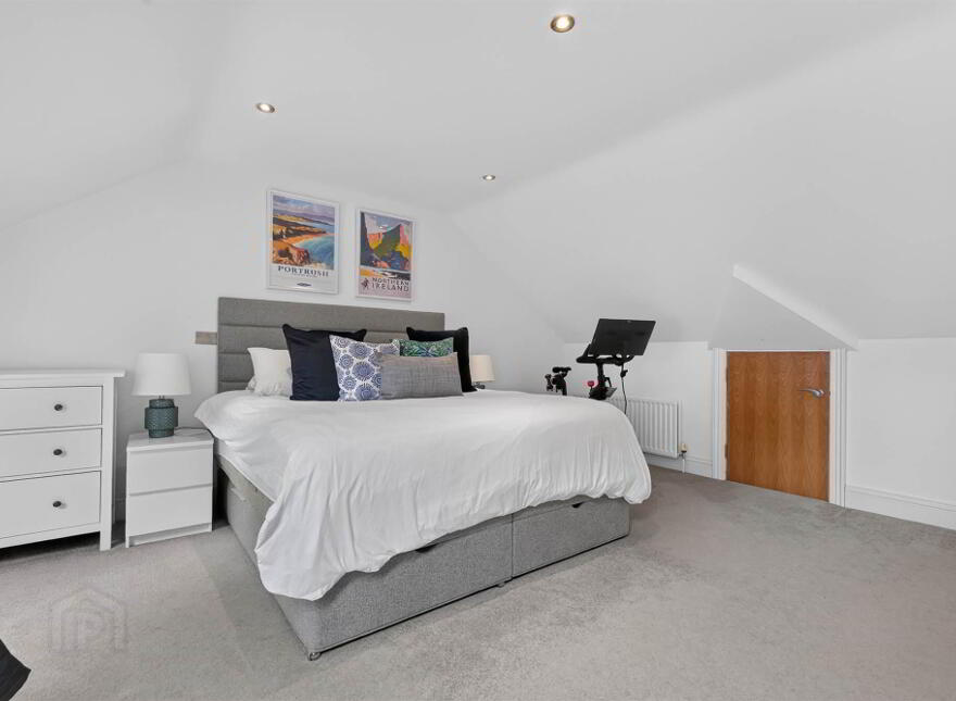 52 Castlehill Road, Belfast, BT4 3GP