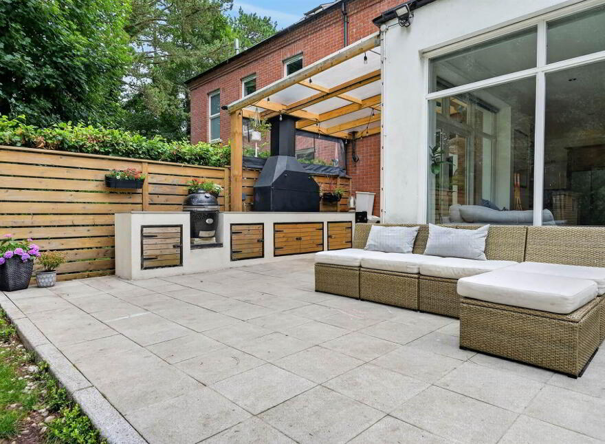 52 Castlehill Road, Belfast, BT4 3GP