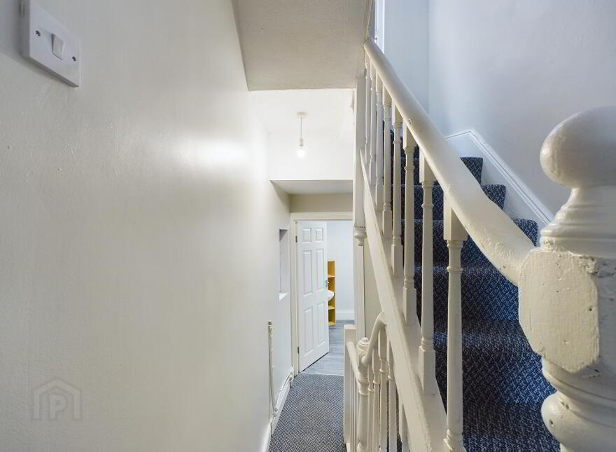Apt 1, 340 Newtownards Road, Belfast, BT4 1HE