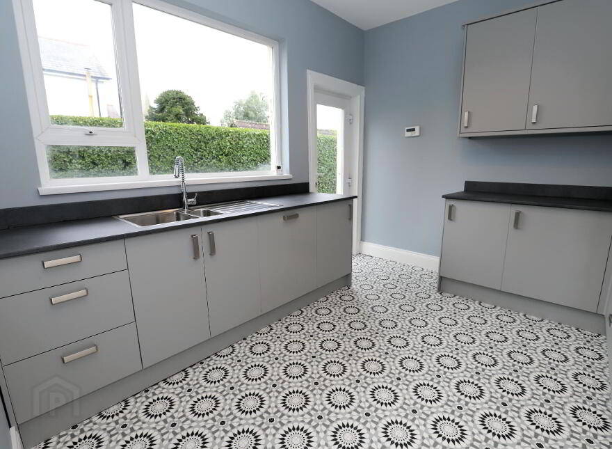 22 Eastleigh Drive, Belfast, BT4 3DX