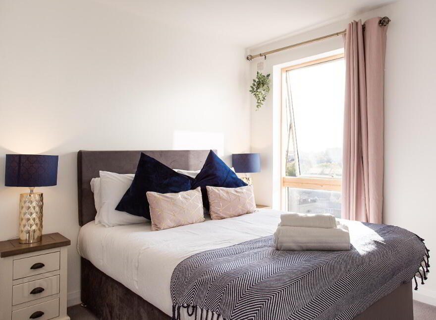Serenity, Portland 88, Belfast, BT7 2EB