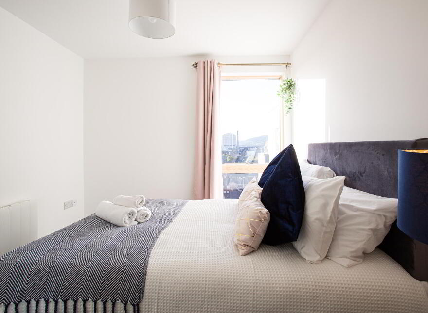 Serenity, Portland 88, Belfast, BT7 2EB