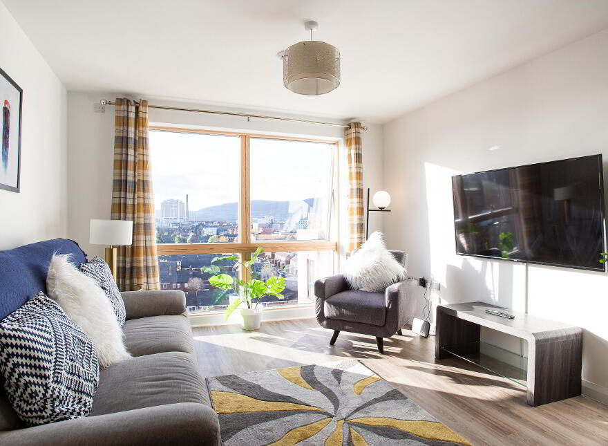 Serenity, Portland 88, Belfast, BT7 2EB