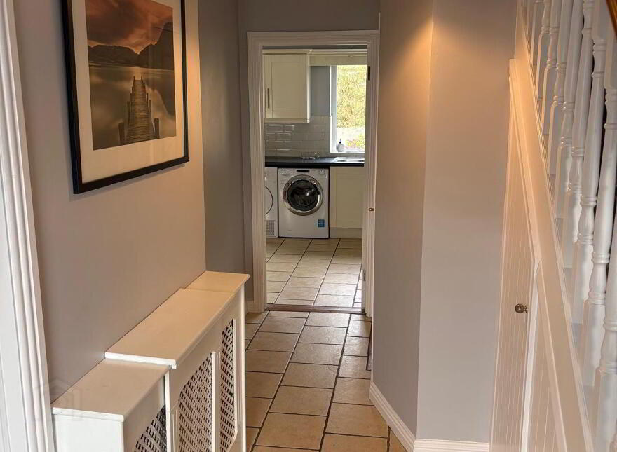Castle Court, Dromahair, F91AE6A