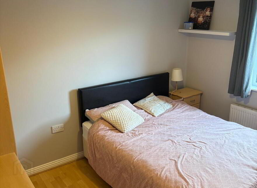 Castle Court, Dromahair, F91AE6A