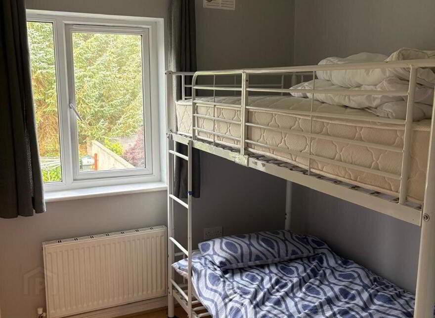 Castle Court, Dromahair, F91AE6A