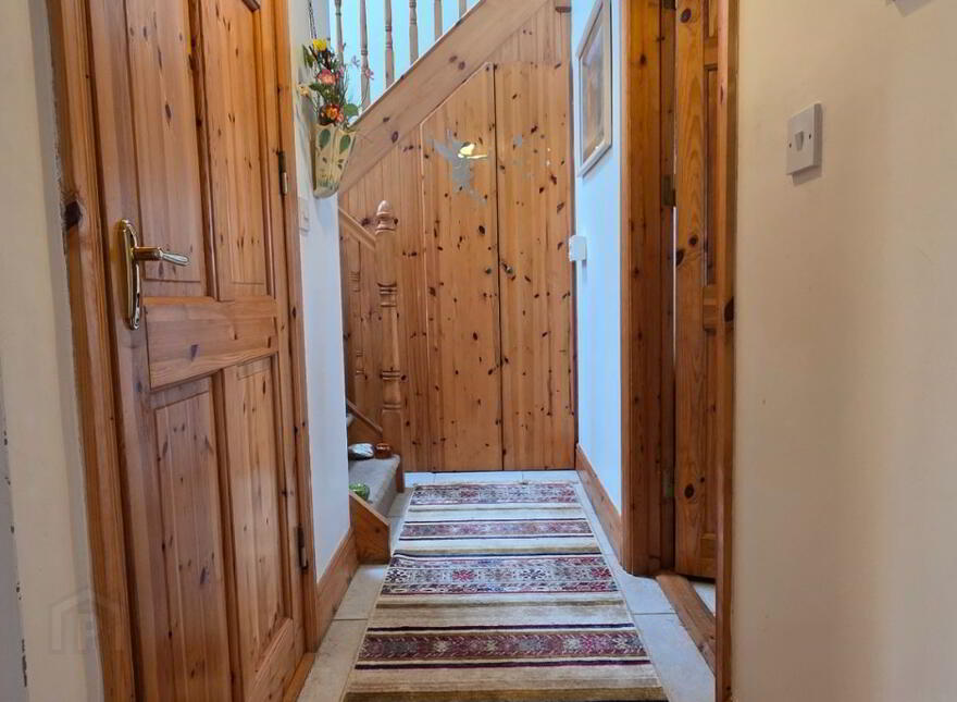 4 The Courtyard, Main Street, Castletown Berehaven, P75F406