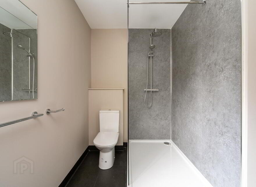 Apt 4 Moat House, 971-973 Upper Newtownards Road, Dundonald, Belfast, BT16 1RL