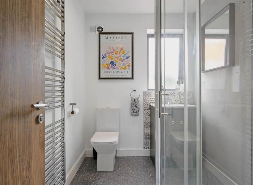Apt 2 Belmore Place, 137 Upper Newtownards Road, Ballyhackamore, Belfast, BT4 3HX