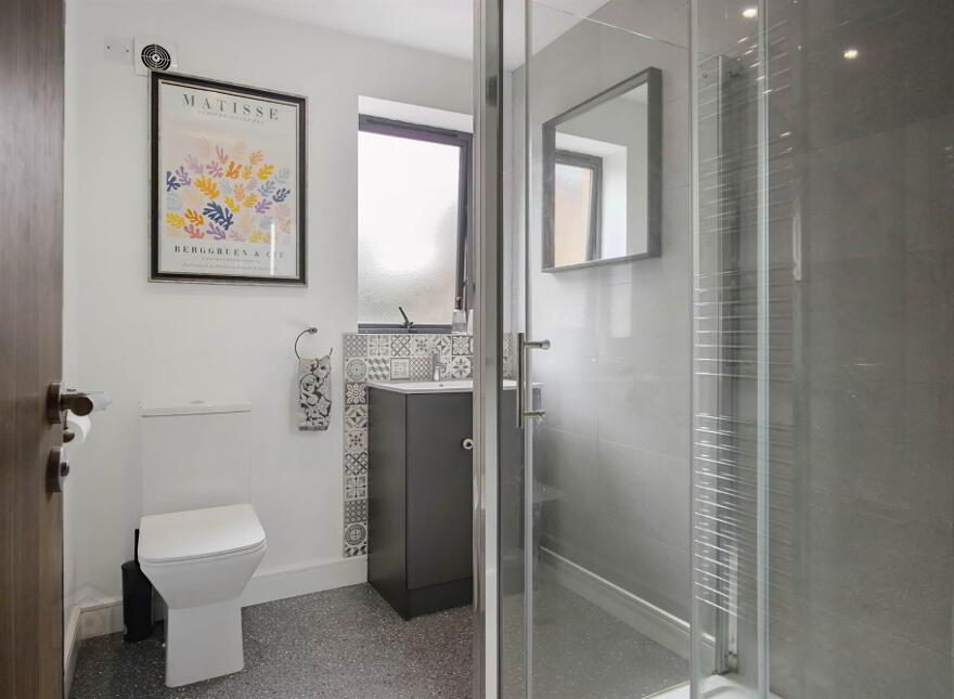 Apt 2 Belmore Place, 137 Upper Newtownards Road, Ballyhackamore, Belfast, BT4 3HX