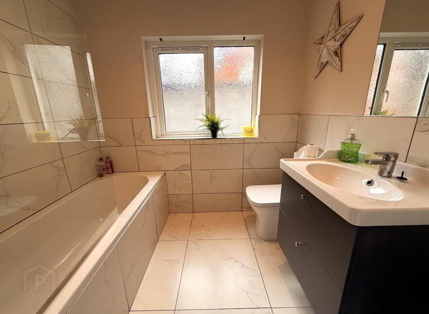 Apt 2, 17 Camden Street, Belfast, BT9 6AT