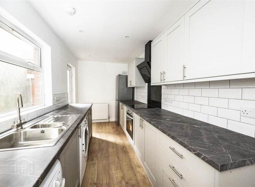 51 Rosebery Road, Belfast, BT6 8JA