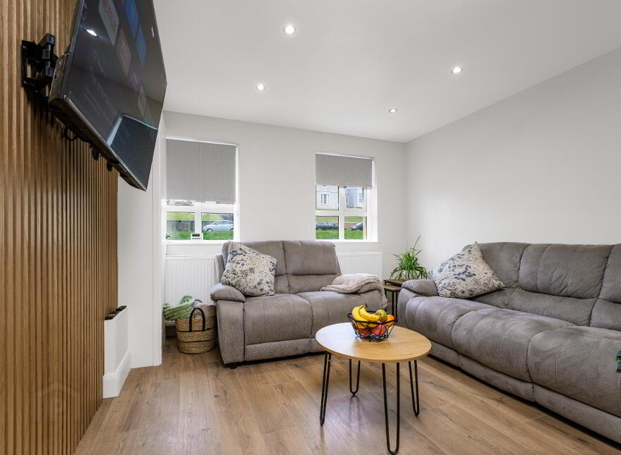 B, 17 Portmore Road, Portstewart, BT55 7BE