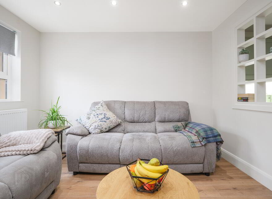 B, 17 Portmore Road, Portstewart, BT55 7BE