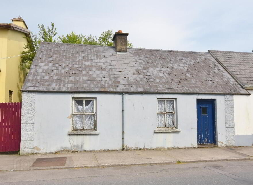 Chapel Street, Tarbert, V31AY68