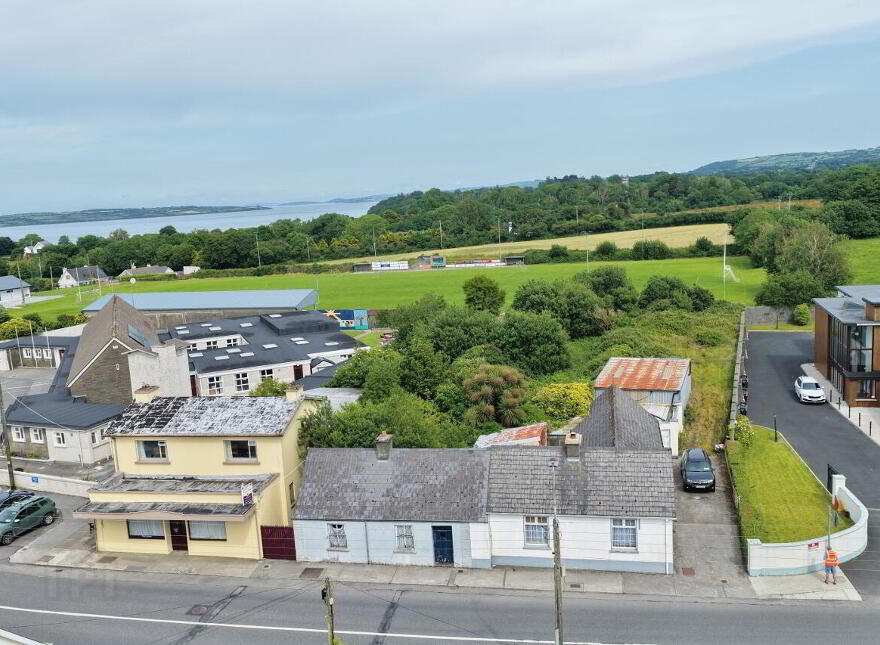 Chapel Street, Tarbert, V31AY68