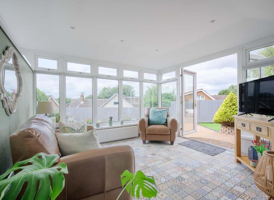 6 Linden Park, Bangor, BT19 6EA