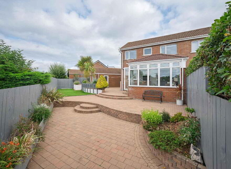 6 Linden Park, Bangor, BT19 6EA
