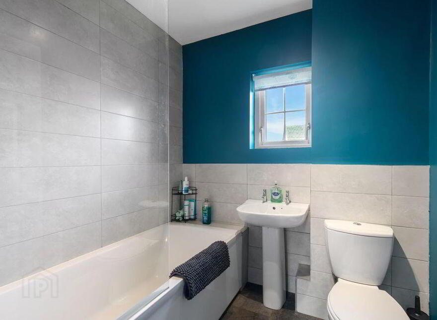 8 Drum Manor, Dromara, Dromore, BT25 2JF