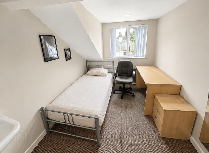 Dunluce Avenue, Lisburn Road, Belfast South, Belfast, BT9 7AZ
