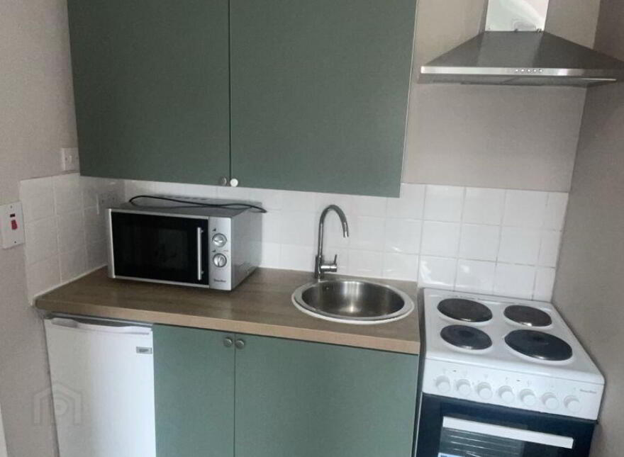 South Circular Road, Dolphin's Barn, D08W1XK