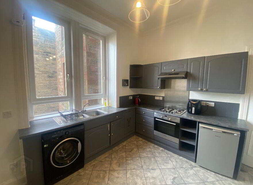 63 Montpelier Park, Bruntsfield, Edinburgh, EH10 4ND