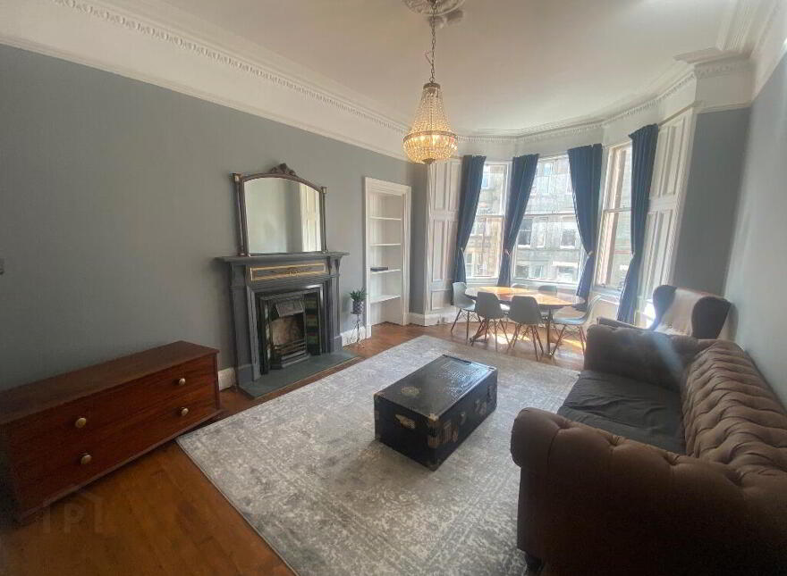 63 Montpelier Park, Bruntsfield, Edinburgh, EH10 4ND