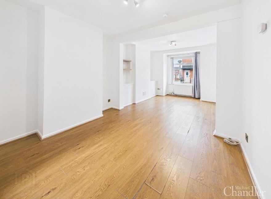 26 Willowfield Parade, Belfast, BT6 8HQ