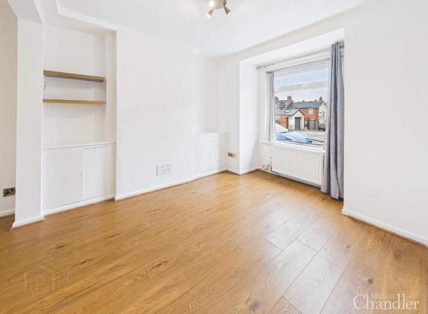 26 Willowfield Parade, Belfast, BT6 8HQ