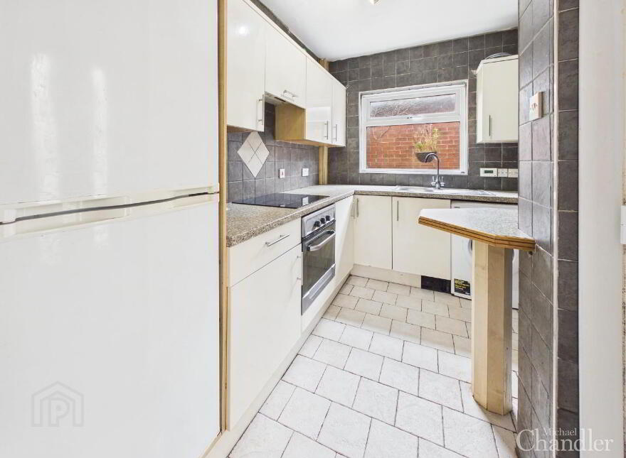 26 Willowfield Parade, Belfast, BT6 8HQ