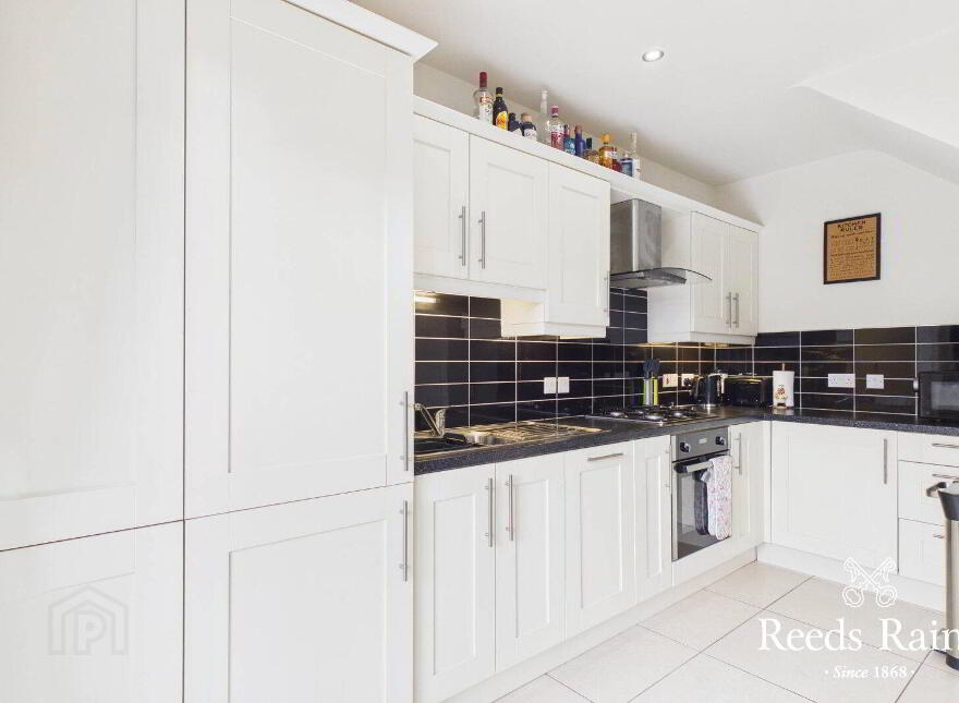 12 Millmount Village Square, Dundonald, Belfast, BT16 1YX