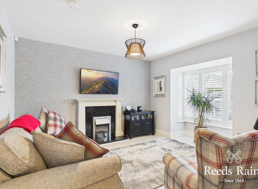 12 Millmount Village Square, Dundonald, Belfast, BT16 1YX