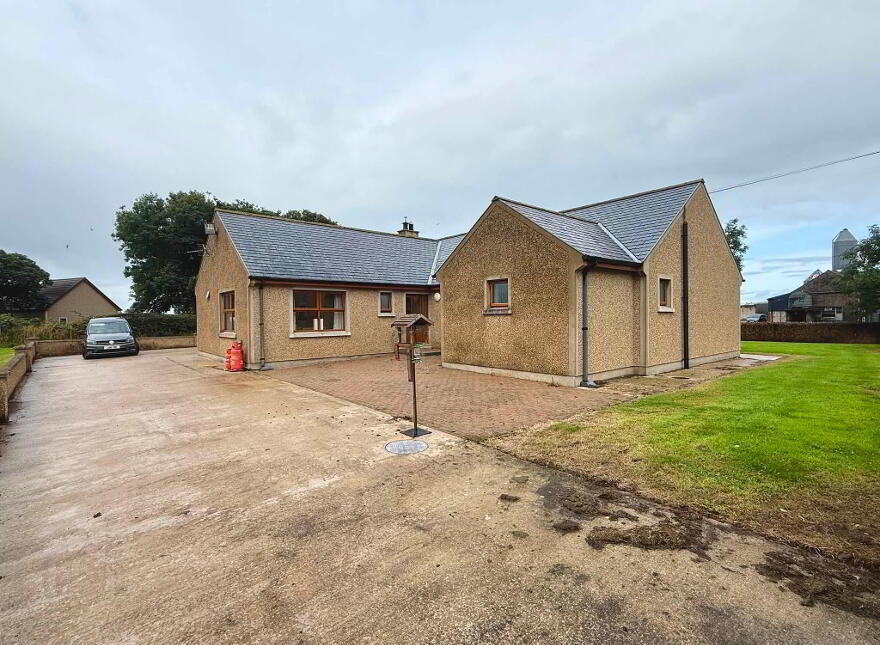 275 Whitepark Road, Bushmills, BT57 8SN