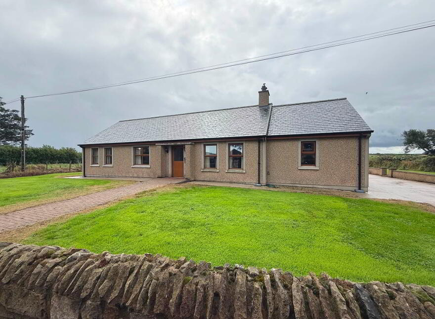 275 Whitepark Road, Bushmills, BT57 8SN