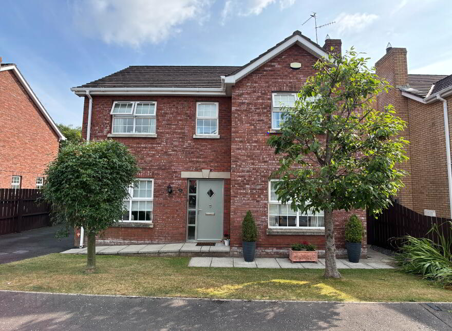 32 The Hollows, Lurgan, BT66 7FF