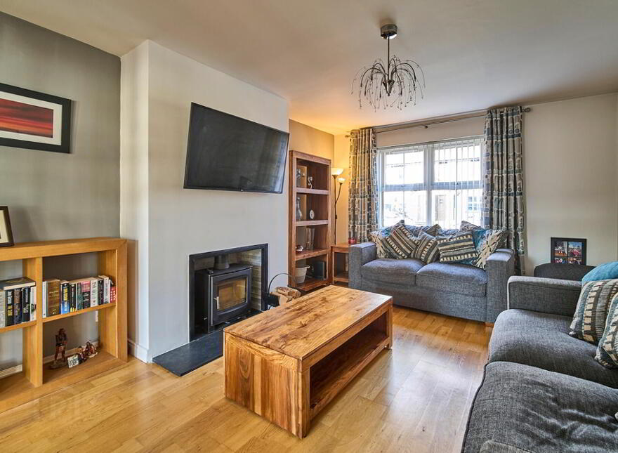 12 Cairndore Walk, Newtownards, BT23 8PE